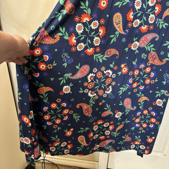 1X Croft & Barrow Beautiful Colorful Navy W Bright Flowers Midi Shirt Dress - Picture 6 of 10